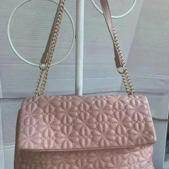 Bagamour Pink Crossbody Bag with gold chain - Picture 12 of 13